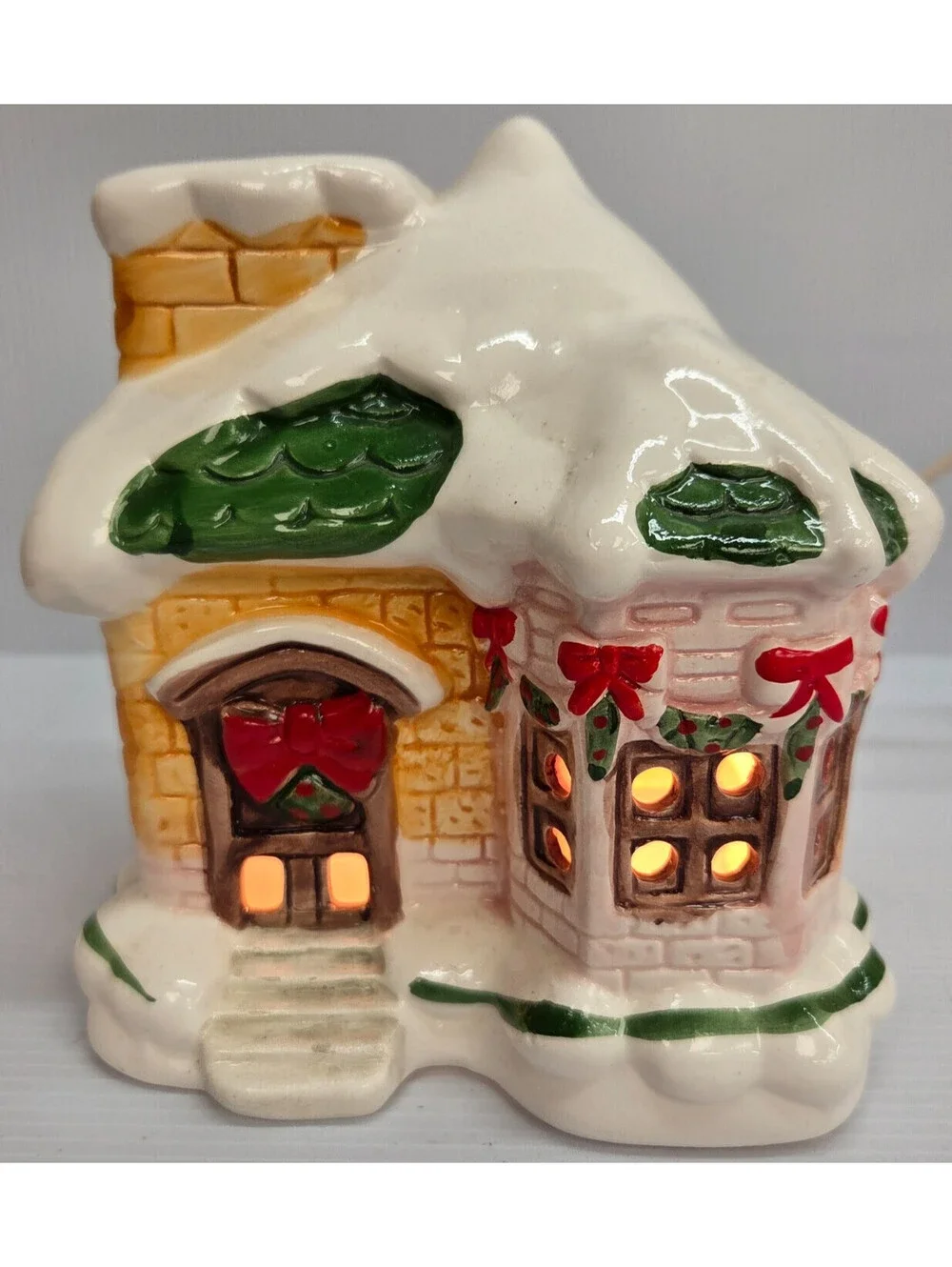 Lighted Christmas Village House Ceramic Cottage Snowy Roof Holiday Decor